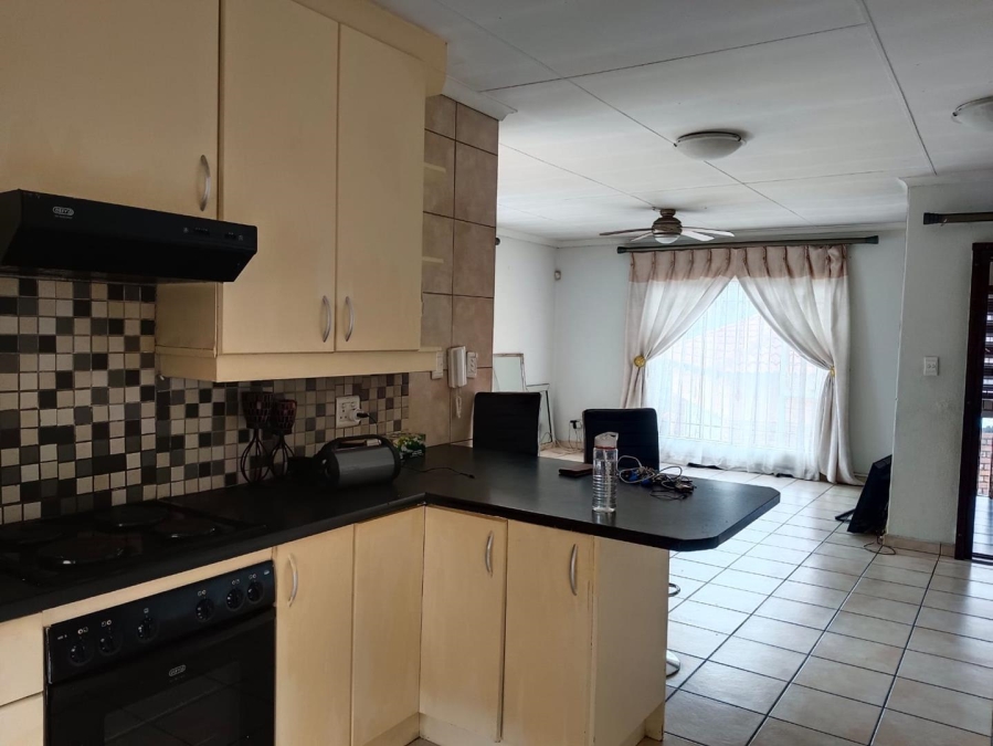 To Let 3 Bedroom Property for Rent in Elandshaven Gauteng