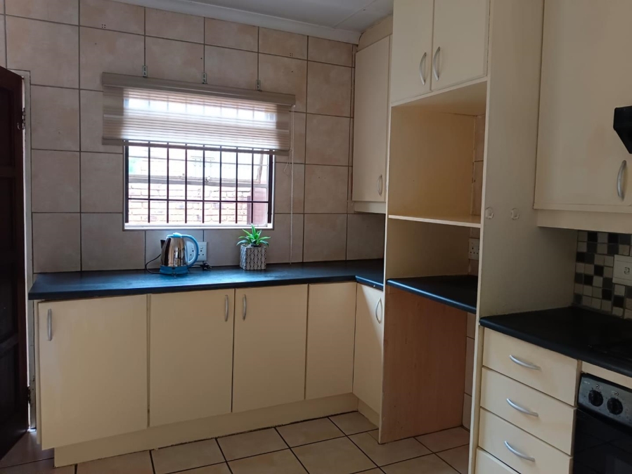 To Let 3 Bedroom Property for Rent in Elandshaven Gauteng