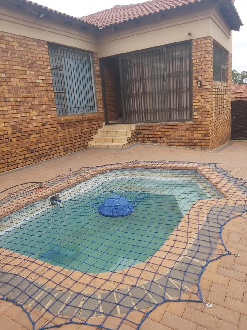 To Let 3 Bedroom Property for Rent in Elandshaven Gauteng