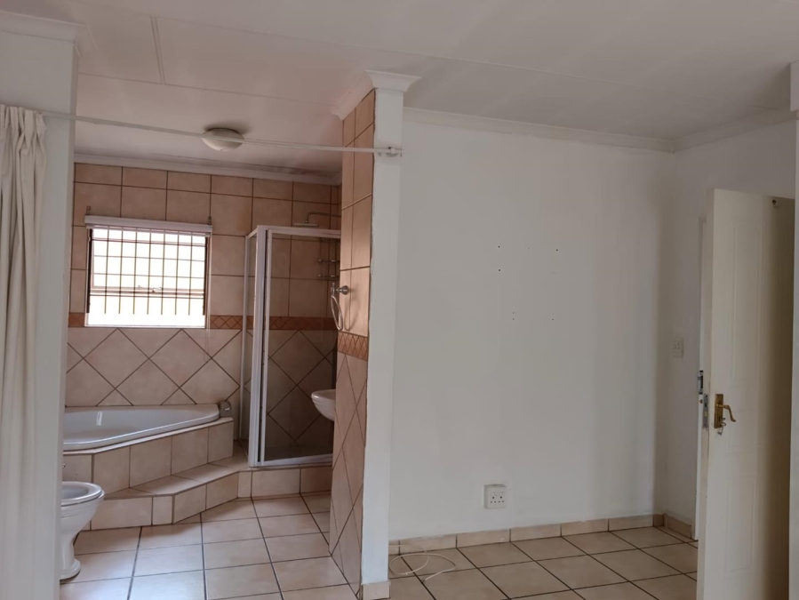 To Let 3 Bedroom Property for Rent in Elandshaven Gauteng