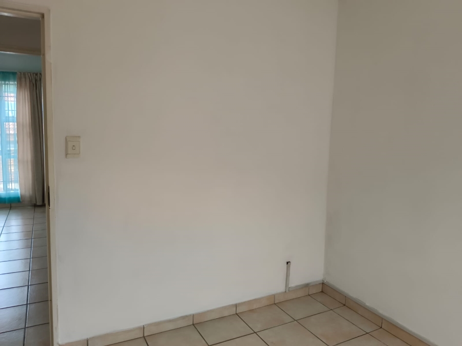 To Let 3 Bedroom Property for Rent in Elandshaven Gauteng