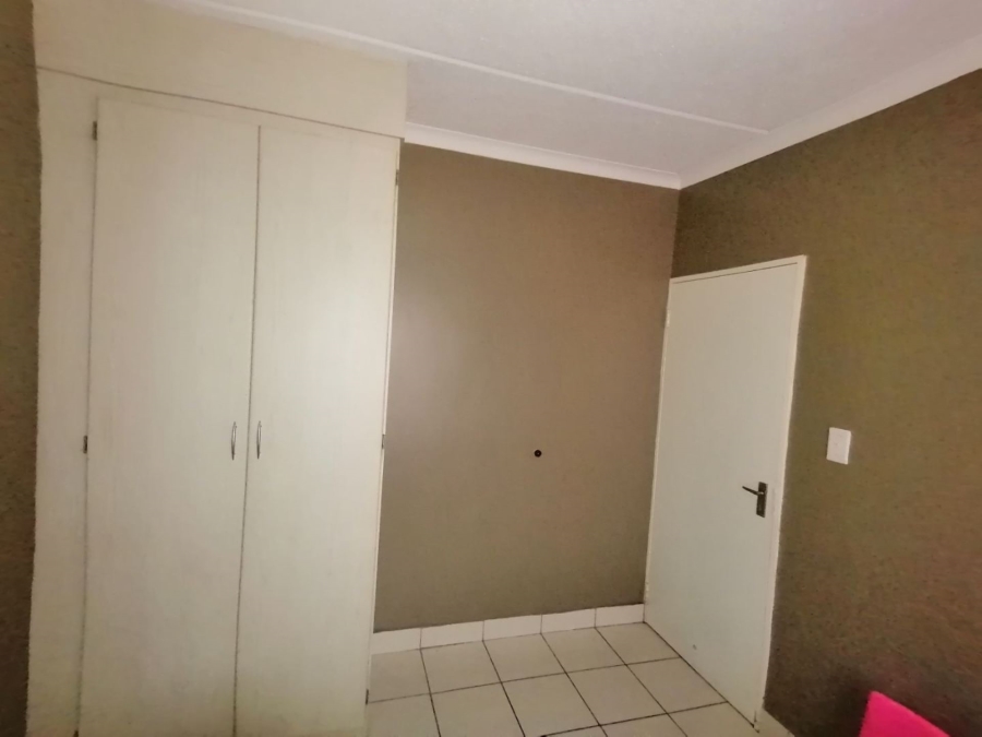 2 Bedroom Property for Sale in Terenure Gauteng