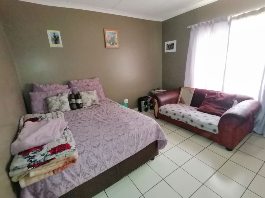 2 Bedroom Property for Sale in Terenure Gauteng