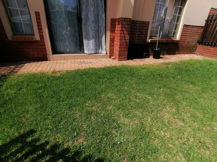 2 Bedroom Property for Sale in Terenure Gauteng