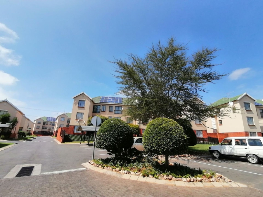 2 Bedroom Property for Sale in Terenure Gauteng