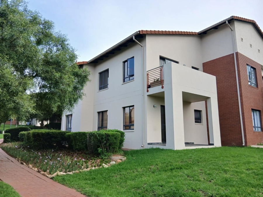 To Let 2 Bedroom Property for Rent in Jackal Creek Golf Estate Gauteng