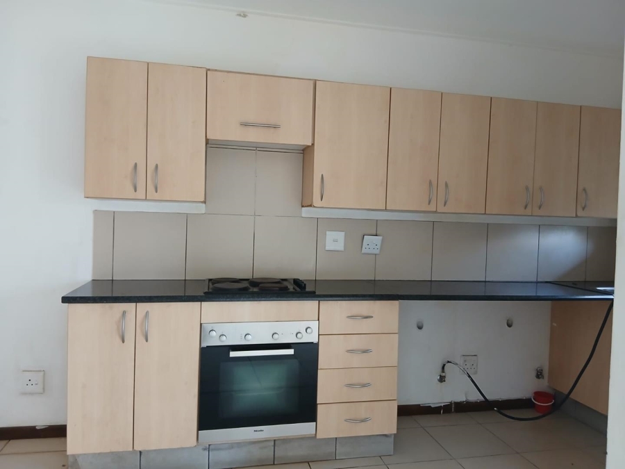 To Let 2 Bedroom Property for Rent in Jackal Creek Golf Estate Gauteng