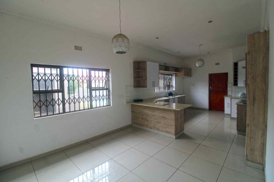 4 Bedroom Property for Sale in Florida Gauteng