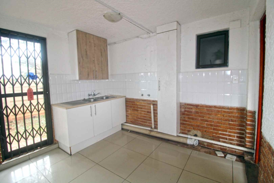 4 Bedroom Property for Sale in Florida Gauteng