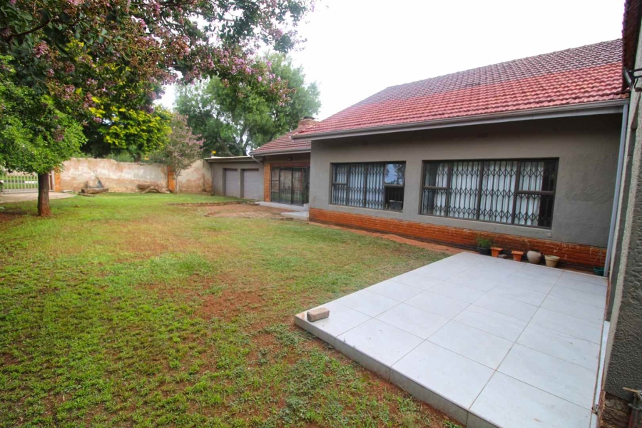 4 Bedroom Property for Sale in Florida Gauteng