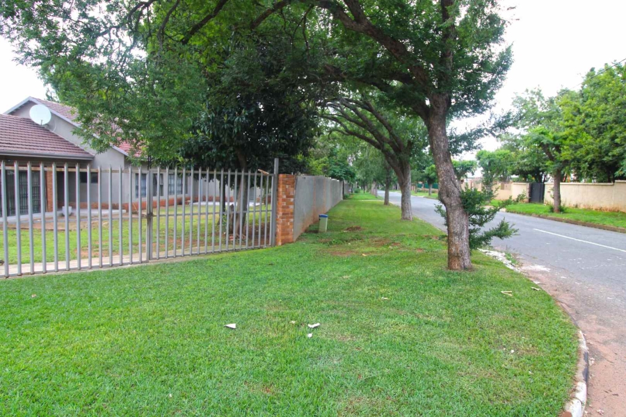 4 Bedroom Property for Sale in Florida Gauteng