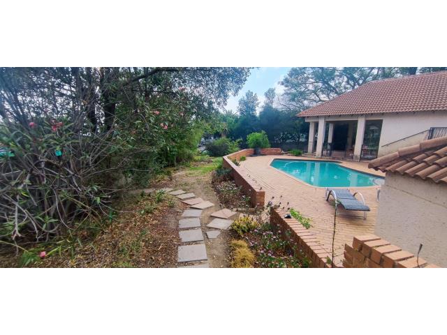 To Let 8 Bedroom Property for Rent in Ferndale Gauteng