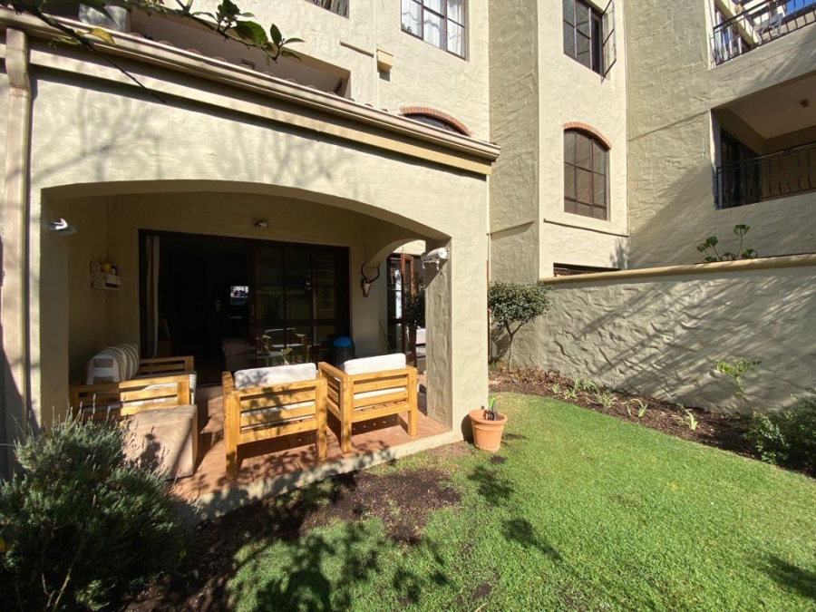 To Let 2 Bedroom Property for Rent in Benmore Gardens Gauteng