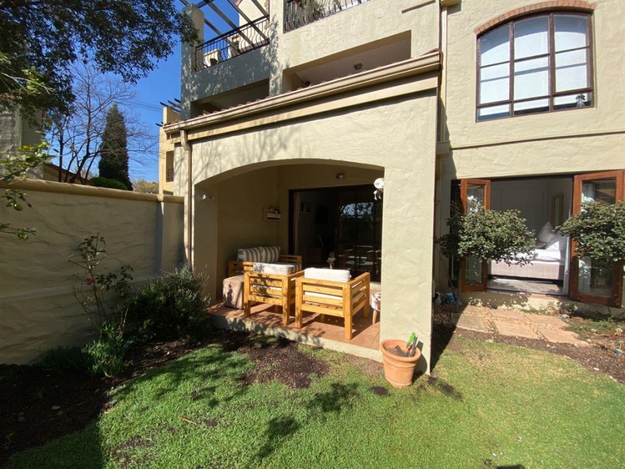 To Let 2 Bedroom Property for Rent in Benmore Gardens Gauteng