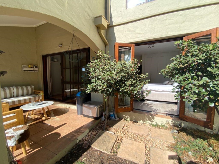 To Let 2 Bedroom Property for Rent in Benmore Gardens Gauteng