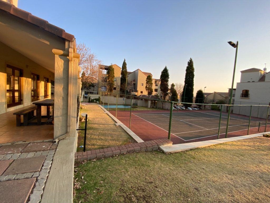 To Let 2 Bedroom Property for Rent in Benmore Gardens Gauteng