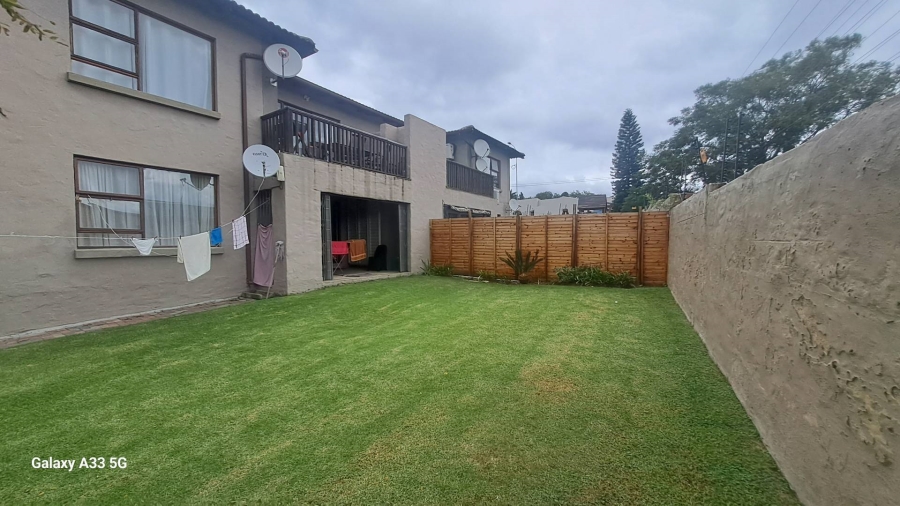 To Let 3 Bedroom Property for Rent in Buccleuch Gauteng