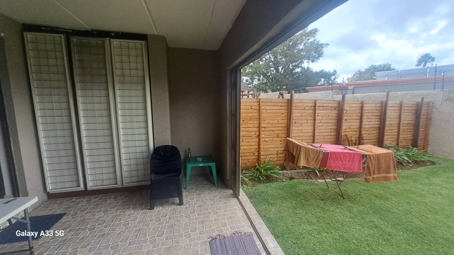 To Let 3 Bedroom Property for Rent in Buccleuch Gauteng