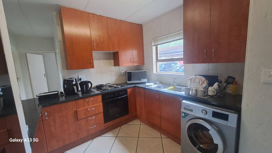 To Let 3 Bedroom Property for Rent in Buccleuch Gauteng