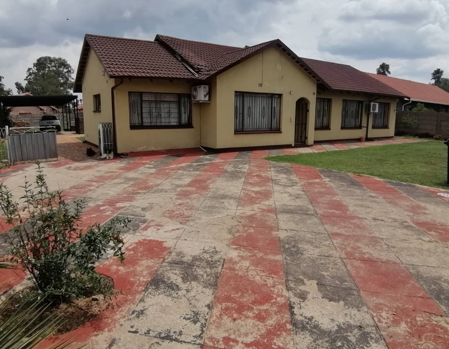 3 Bedroom Property for Sale in Mayberry Park Gauteng