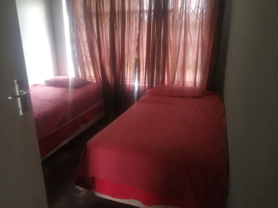 3 Bedroom Property for Sale in Roodekop Gauteng