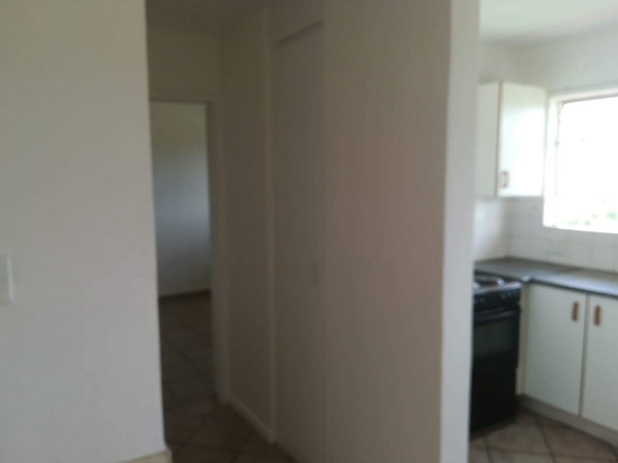 To Let 2 Bedroom Property for Rent in Die Hoewes Gauteng