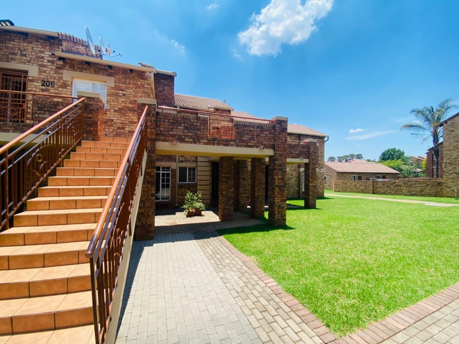 2 Bedroom Property for Sale in Mooikloof Ridge Gauteng