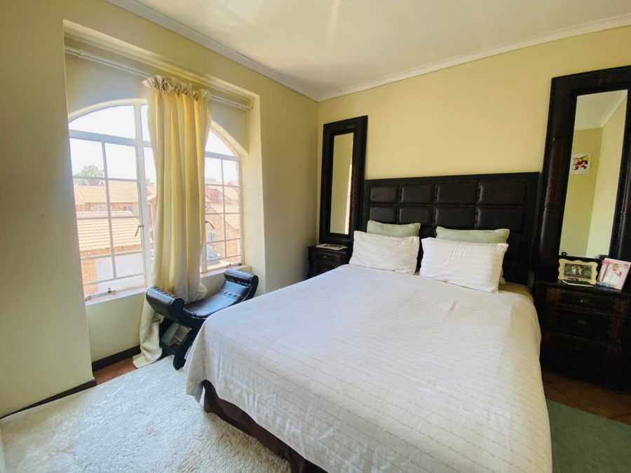 2 Bedroom Property for Sale in Mooikloof Ridge Gauteng