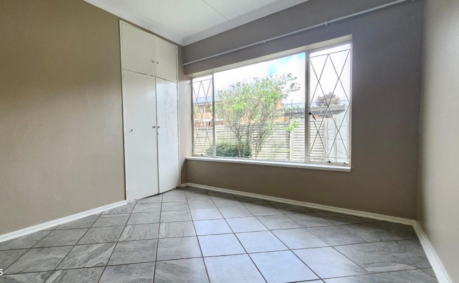 To Let 4 Bedroom Property for Rent in Eastleigh Gauteng