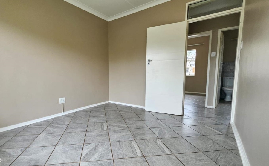 To Let 4 Bedroom Property for Rent in Eastleigh Gauteng