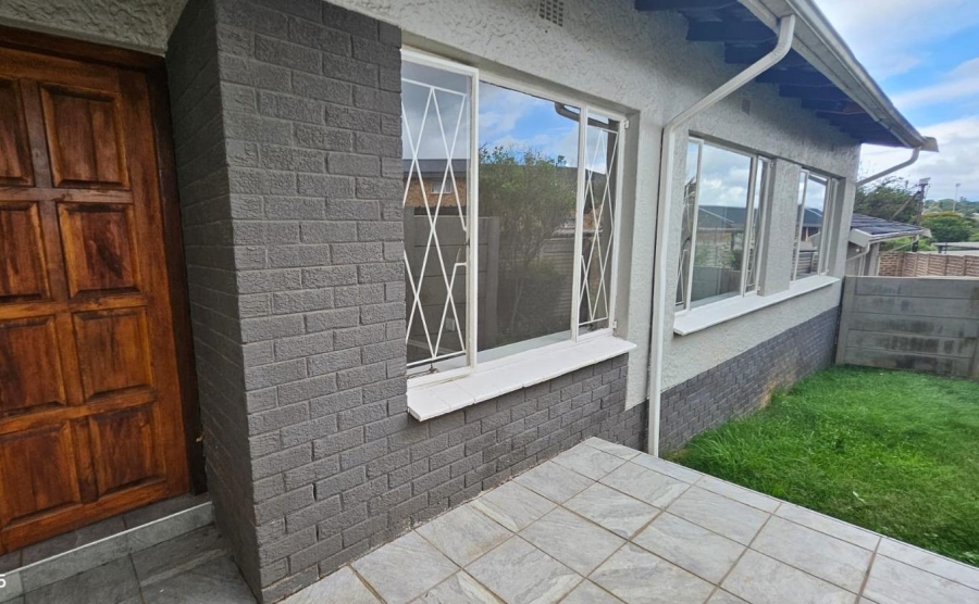 To Let 4 Bedroom Property for Rent in Eastleigh Gauteng