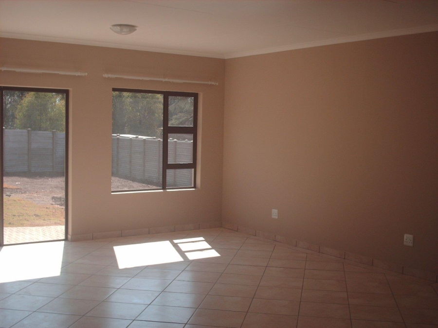 To Let 3 Bedroom Property for Rent in Kookrus Gauteng