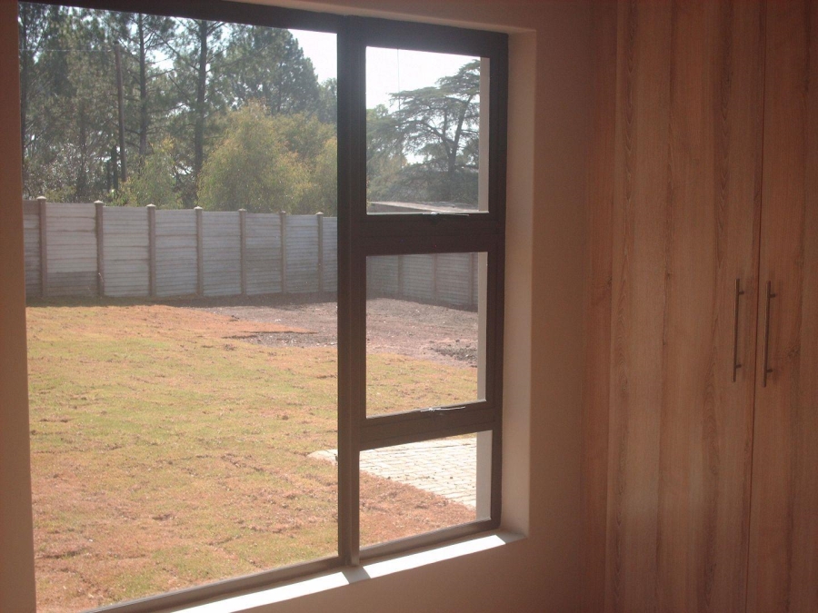 To Let 3 Bedroom Property for Rent in Kookrus Gauteng