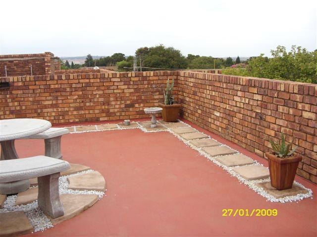 2 Bedroom Property for Sale in Wierdapark Gauteng