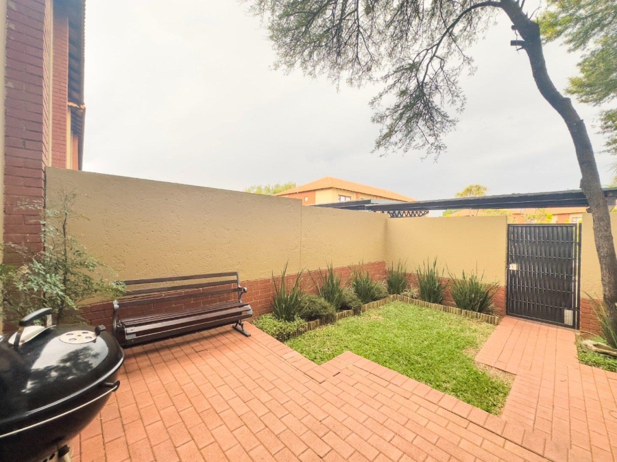 2 Bedroom Property for Sale in Pretorius Park Gauteng