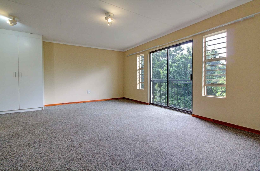 3 Bedroom Property for Sale in Wilgeheuwel Gauteng