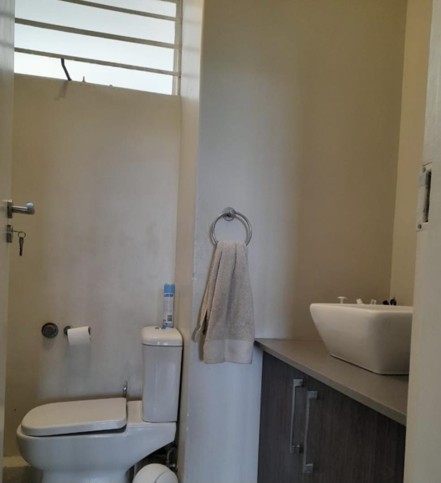 To Let 1 Bedroom Property for Rent in Benmore Gauteng