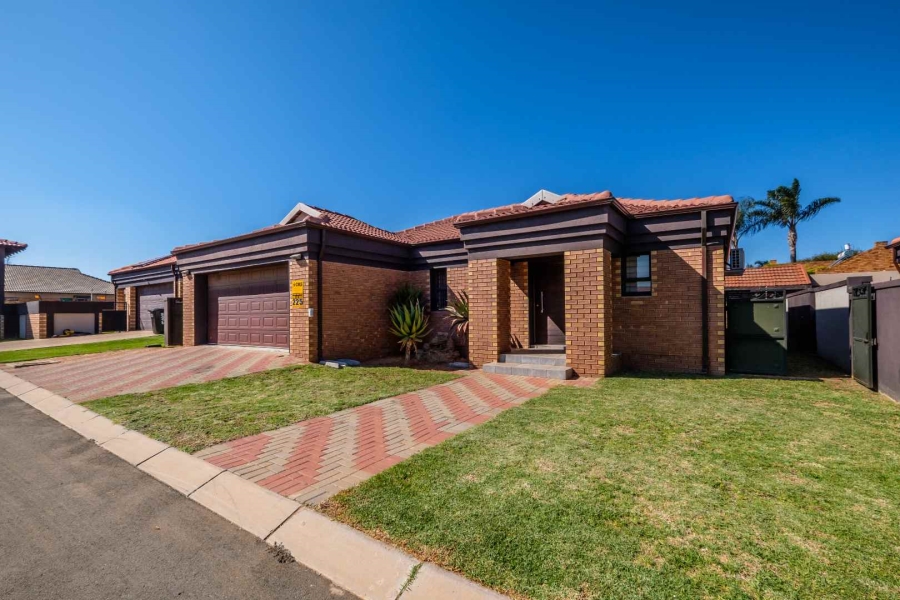 3 Bedroom Property for Sale in Brentwood Gauteng