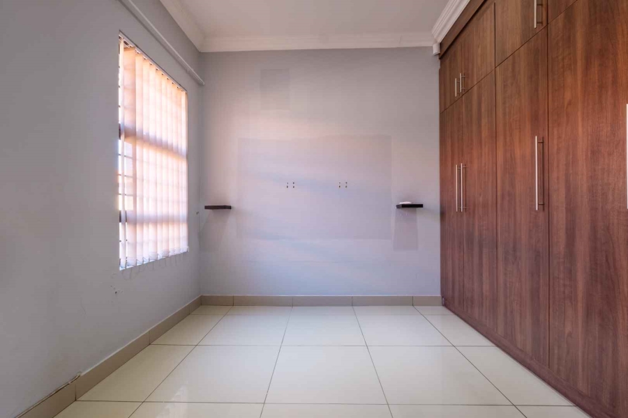 3 Bedroom Property for Sale in Brentwood Gauteng