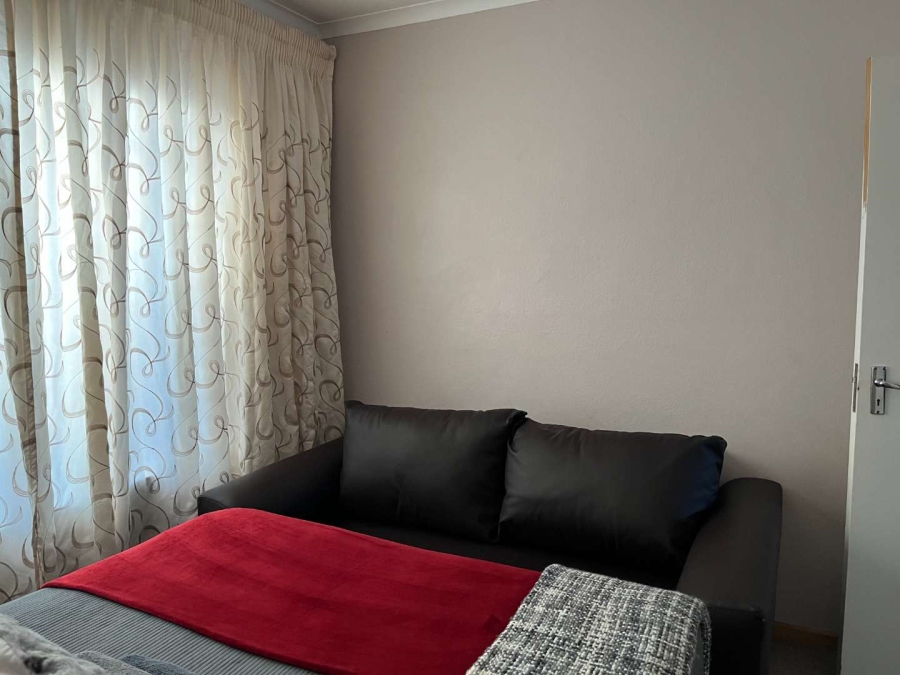 To Let 3 Bedroom Property for Rent in Weltevreden Park Gauteng