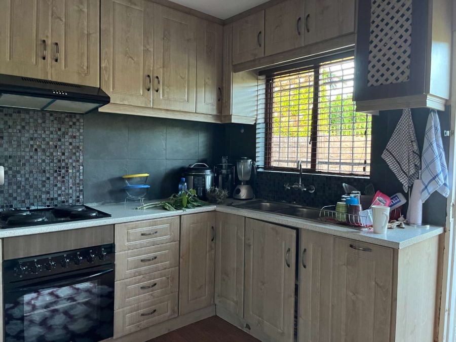 To Let 3 Bedroom Property for Rent in Weltevreden Park Gauteng