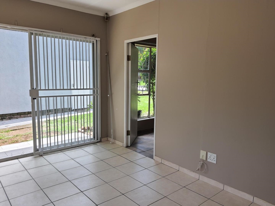 To Let 1 Bedroom Property for Rent in Randpark Gauteng