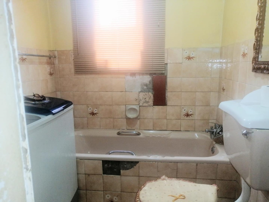 3 Bedroom Property for Sale in Tokoza Gardens Gauteng