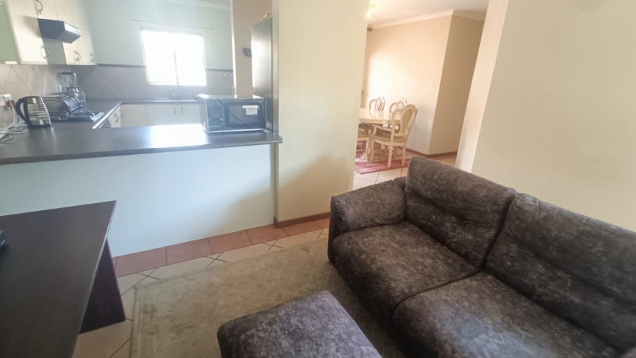 3 Bedroom Property for Sale in Die Hoewes Gauteng