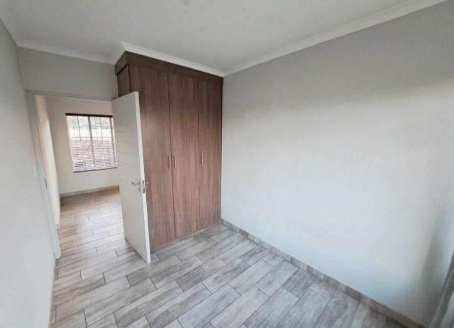 2 Bedroom Property for Sale in Hennopspark Gauteng