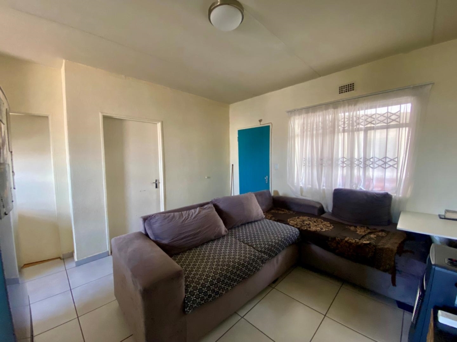 2 Bedroom Property for Sale in Fleurhof Gauteng