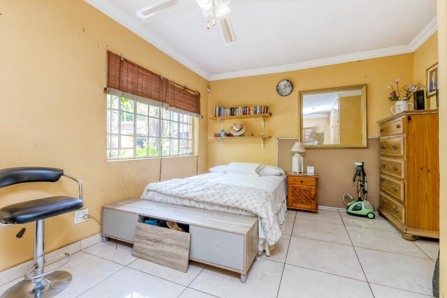 2 Bedroom Property for Sale in Glen Austin Gauteng