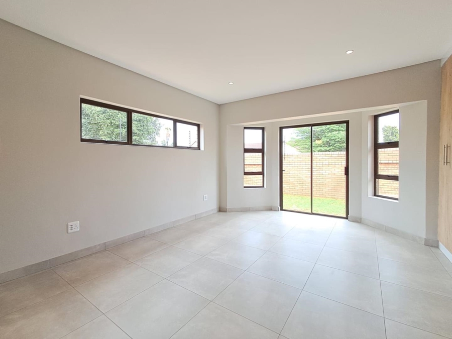 4 Bedroom Property for Sale in Brackenhurst Gauteng