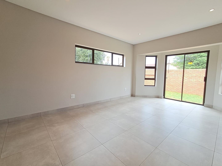 4 Bedroom Property for Sale in Brackenhurst Gauteng