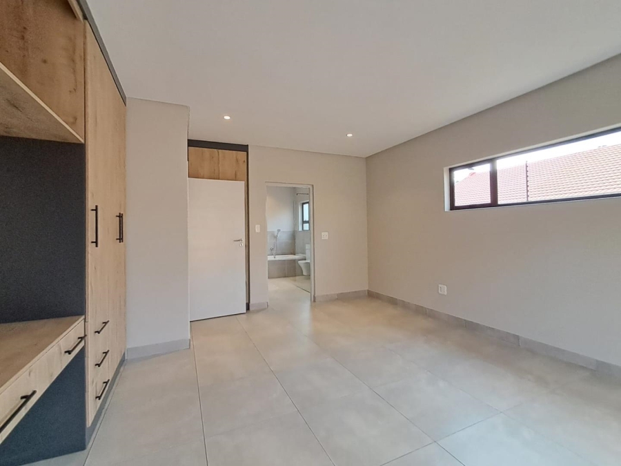 4 Bedroom Property for Sale in Brackenhurst Gauteng